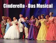 &bdquo;Cinderella  Das Musical&ldquo; im Deutschen Theater M&uuml;nchen: Eine moderne M&auml;rchenadaption mit Tiefgang und Akrobatik noch bis 29.03.2026 (&copy;Foto: Martin Schmitz)